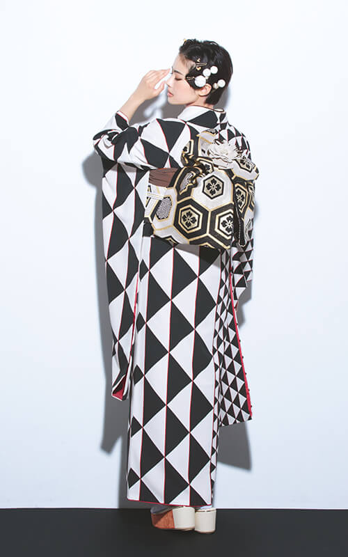 F2714 ウロコ 片身替り/黒