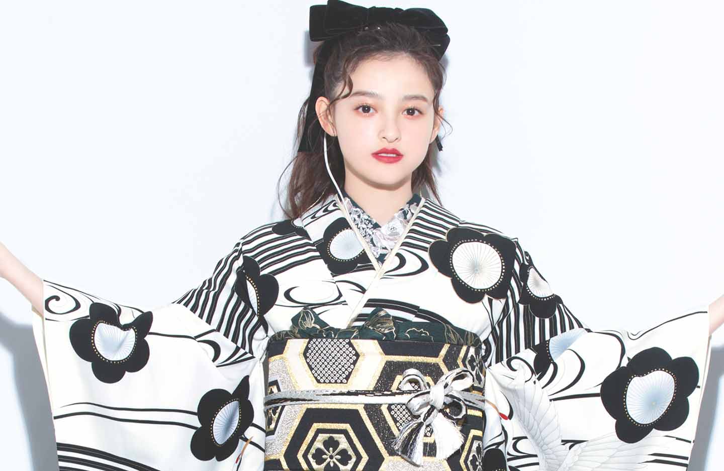 振袖 吉祥梅鶴(黒)