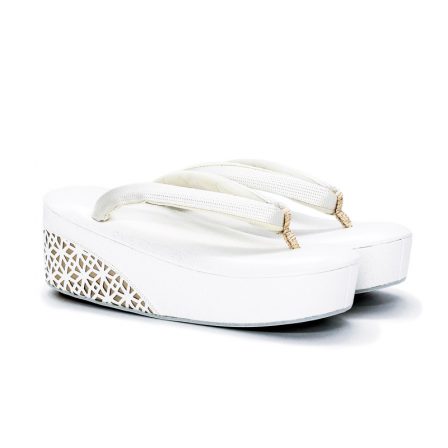 クリスタルパンチング 白 (3)