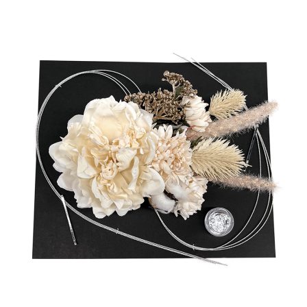 箔とコットンフラワー 銀箔×オフ(1)