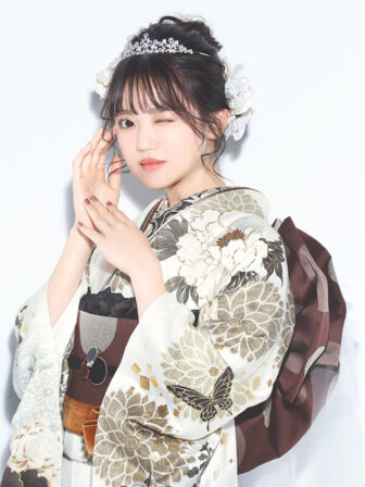 正絹振袖 白クジャク(白) 帯 ドット(ブラウン) 小物別売